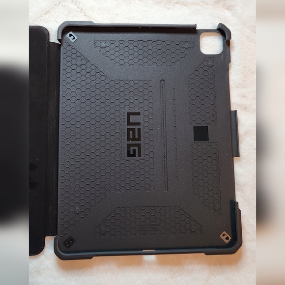 Urban Armor Gear Metropolis Series Black Case for IPad Pro 12.9" 5th Gen New - Picture 12 of 16
